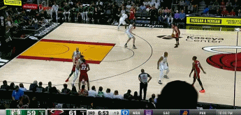 开张了！邓肯-罗宾逊挤过掩护飘逸出手 连中两记弧顶三分