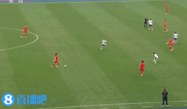 半场-张馨、邵子钦破门智杰失良机 中国女足2-0乌兹别克斯坦